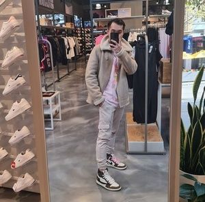 Meet your Posher, Chris